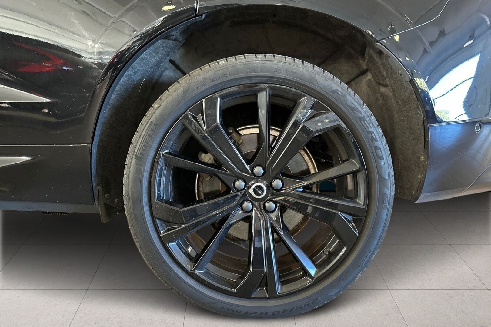 VOLVO XC60 2025