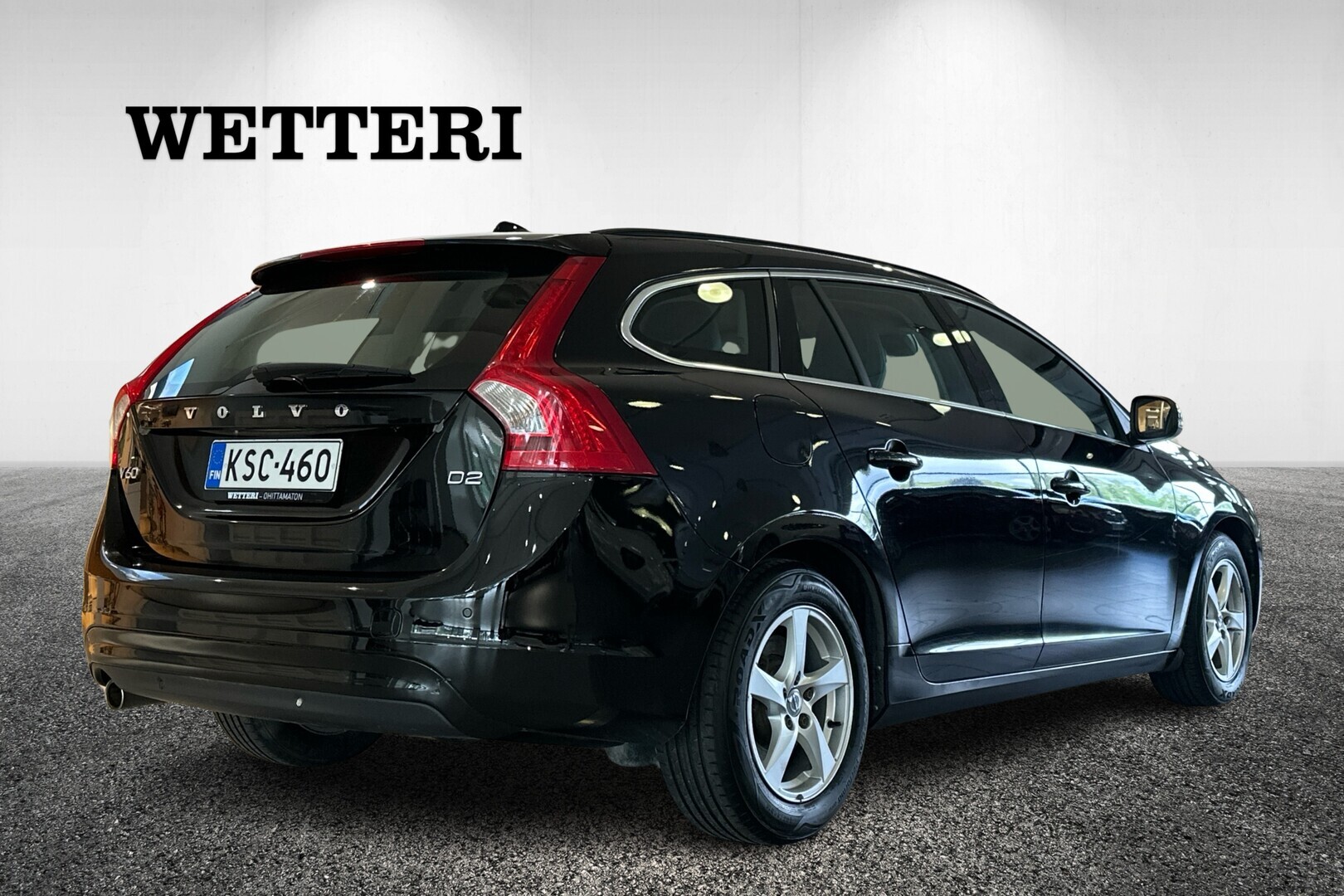 VOLVO V60 2016