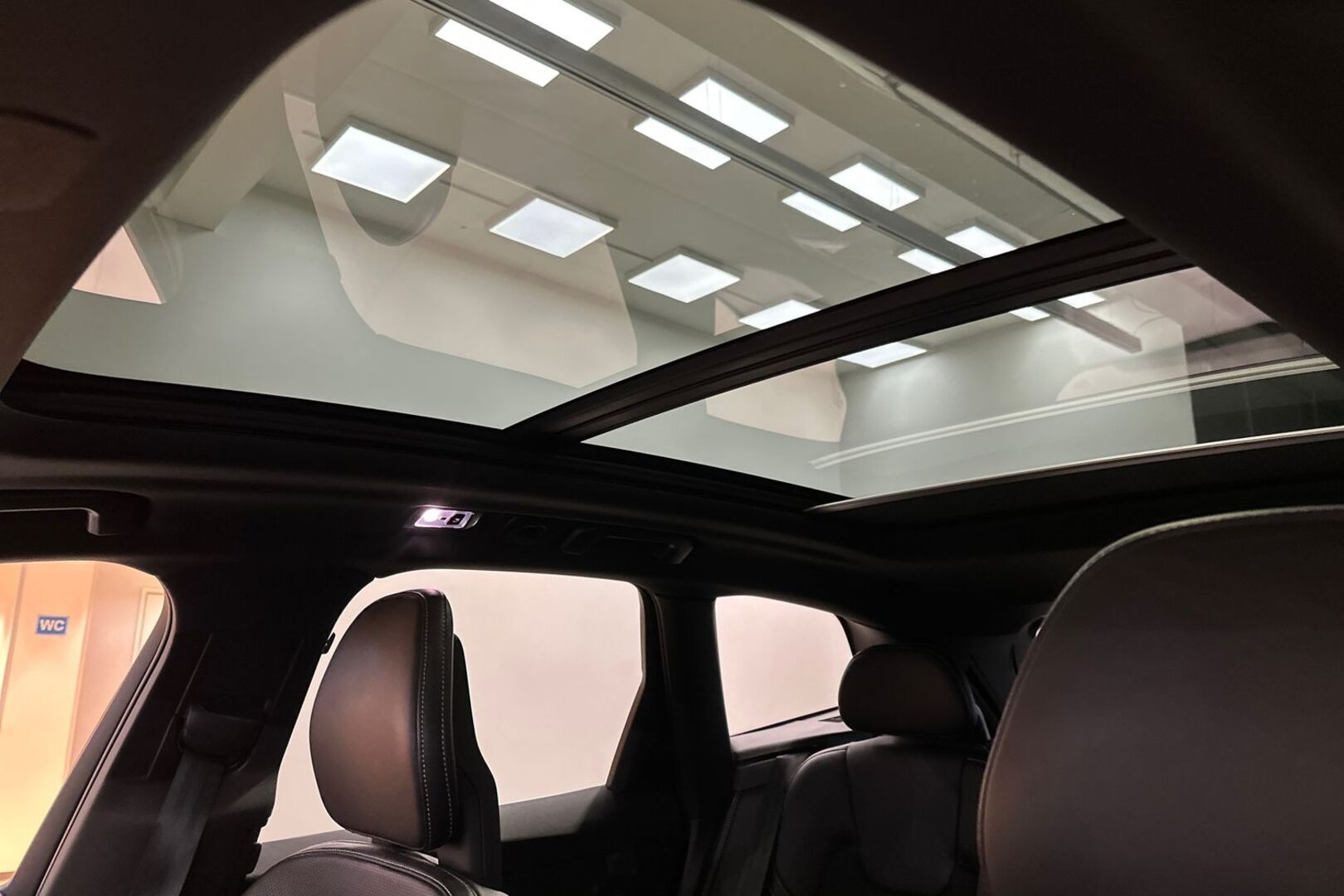 VOLVO XC60 2018