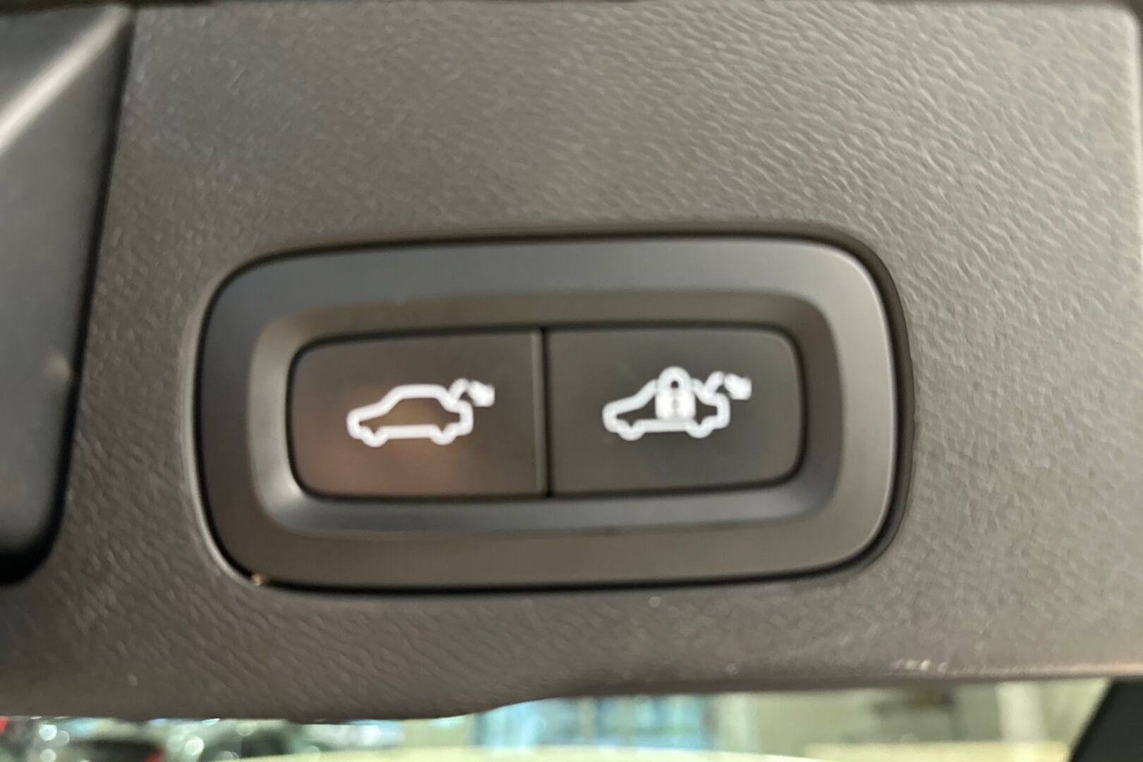 VOLVO XC60 2018