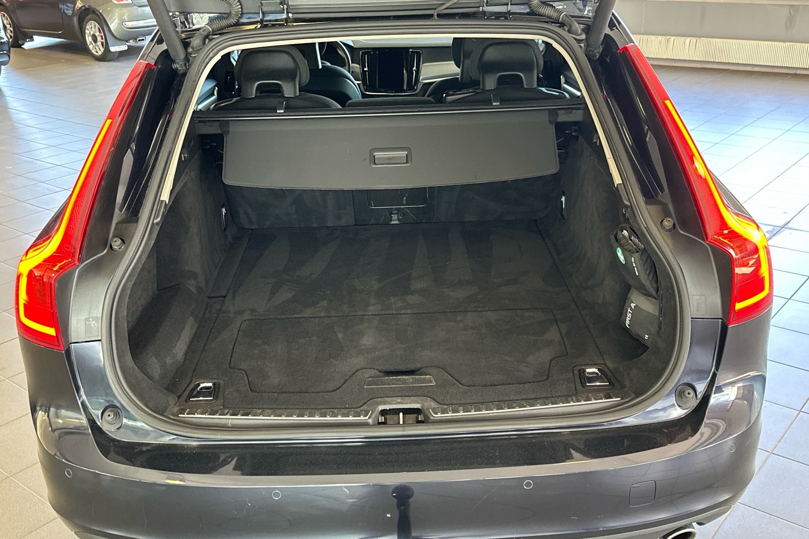 VOLVO V90 2017