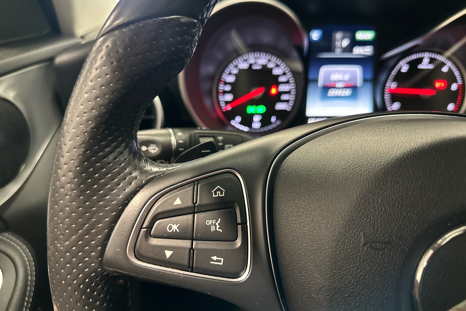 MERCEDES-BENZ C 2016