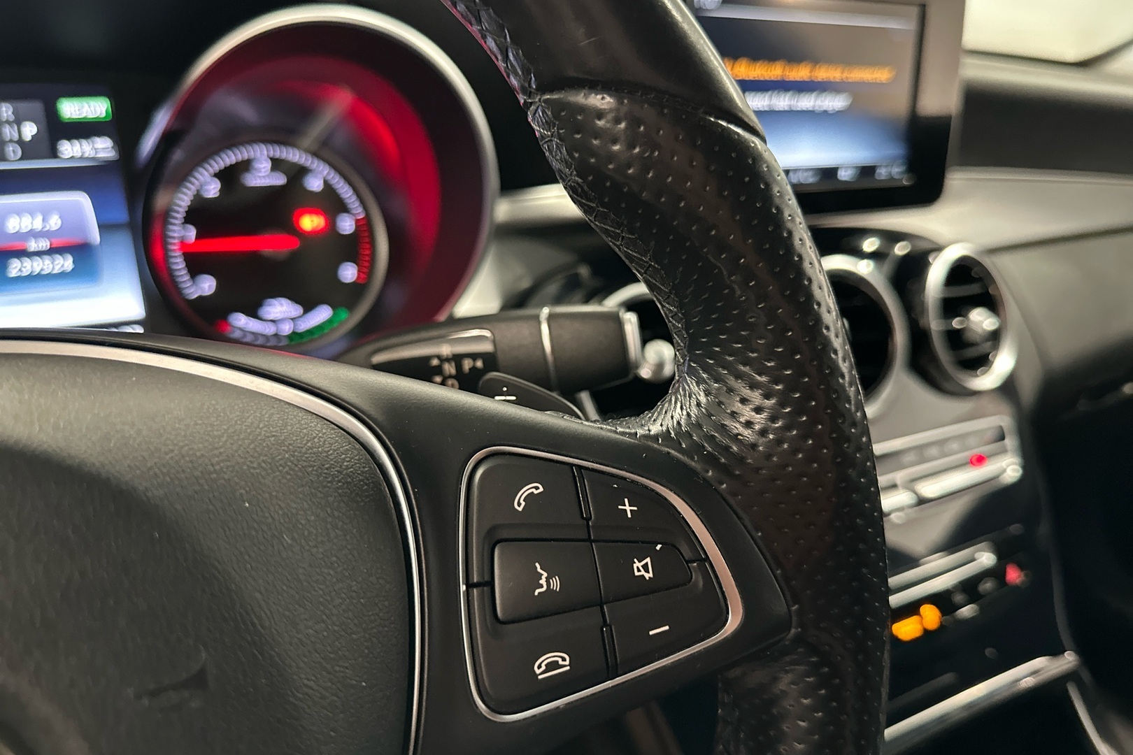 MERCEDES-BENZ C 2016