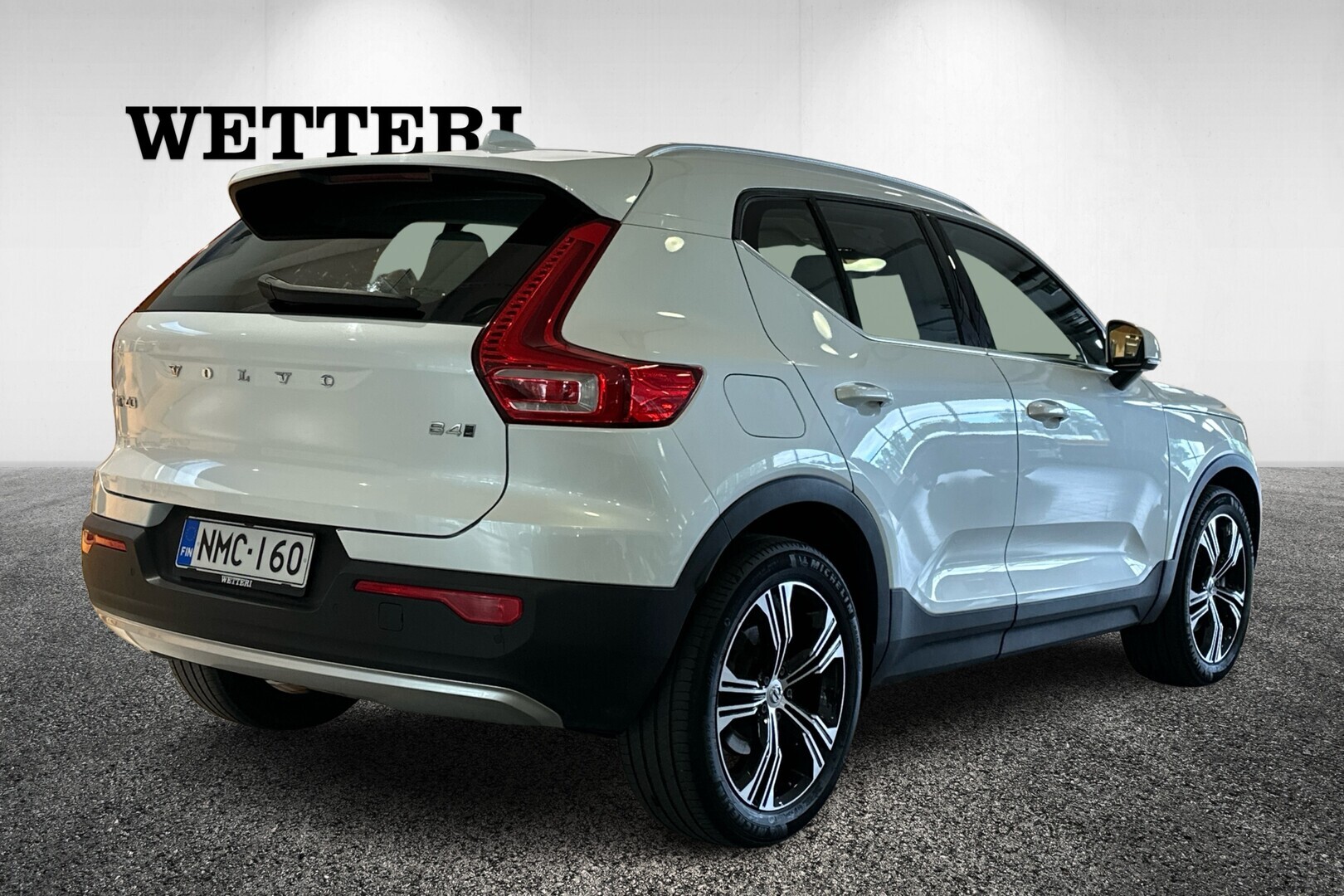 VOLVO XC40 2021