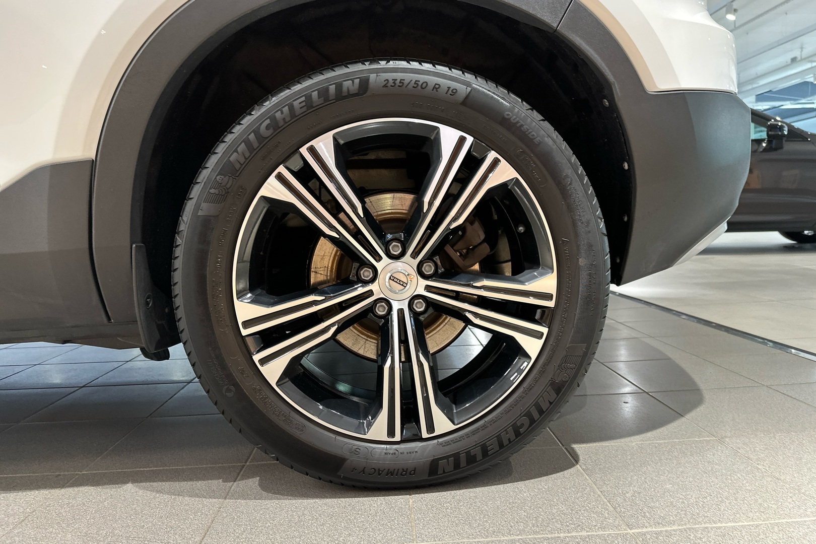 VOLVO XC40 2021