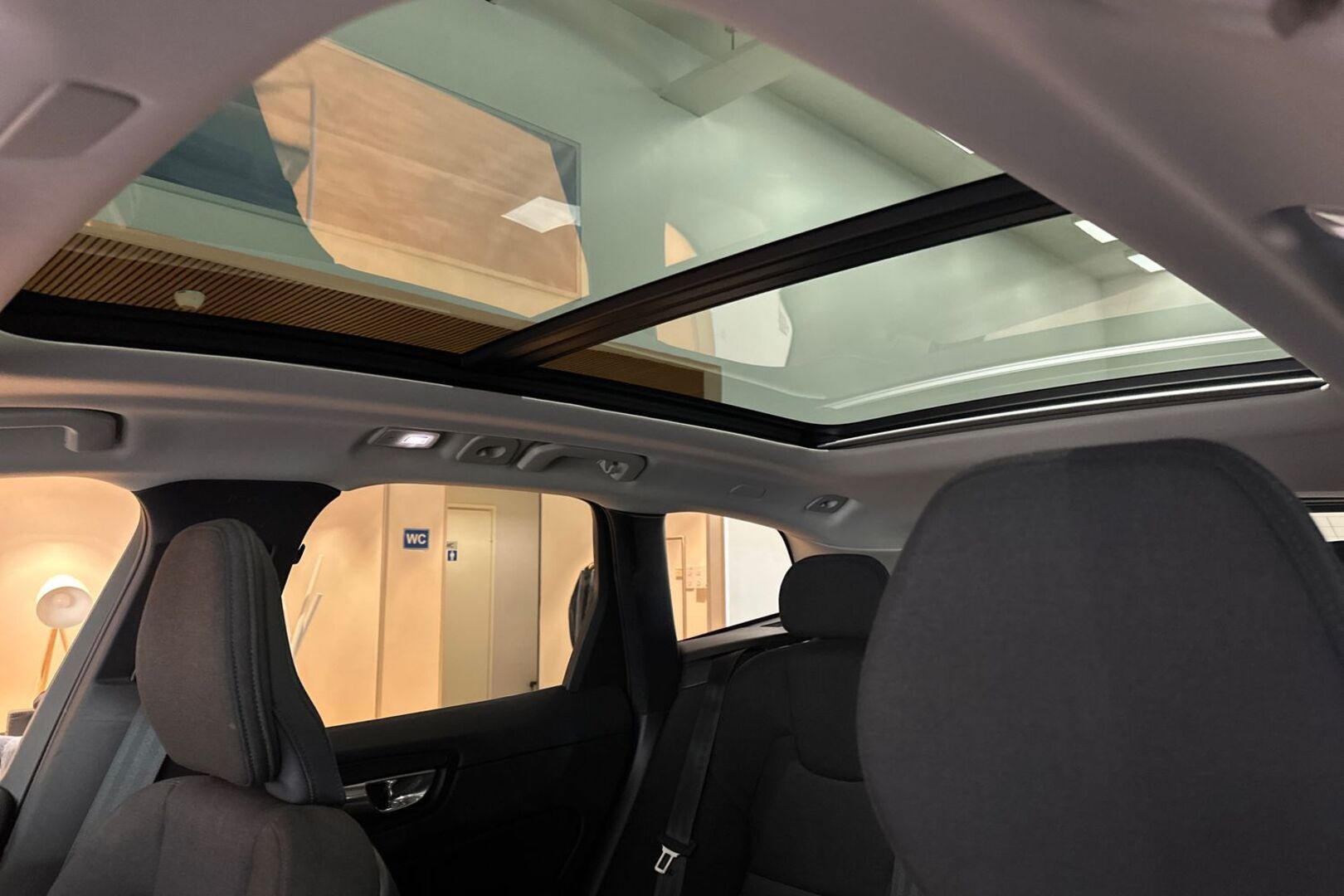 VOLVO XC60 2022