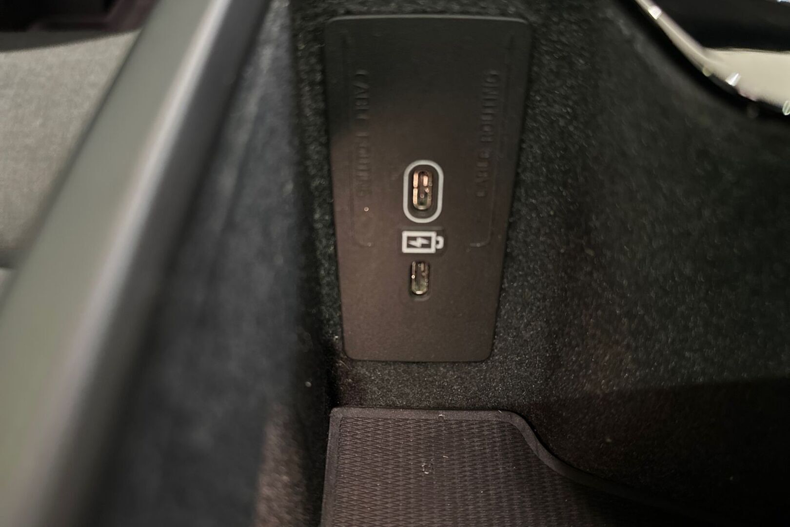 VOLVO XC60 2022