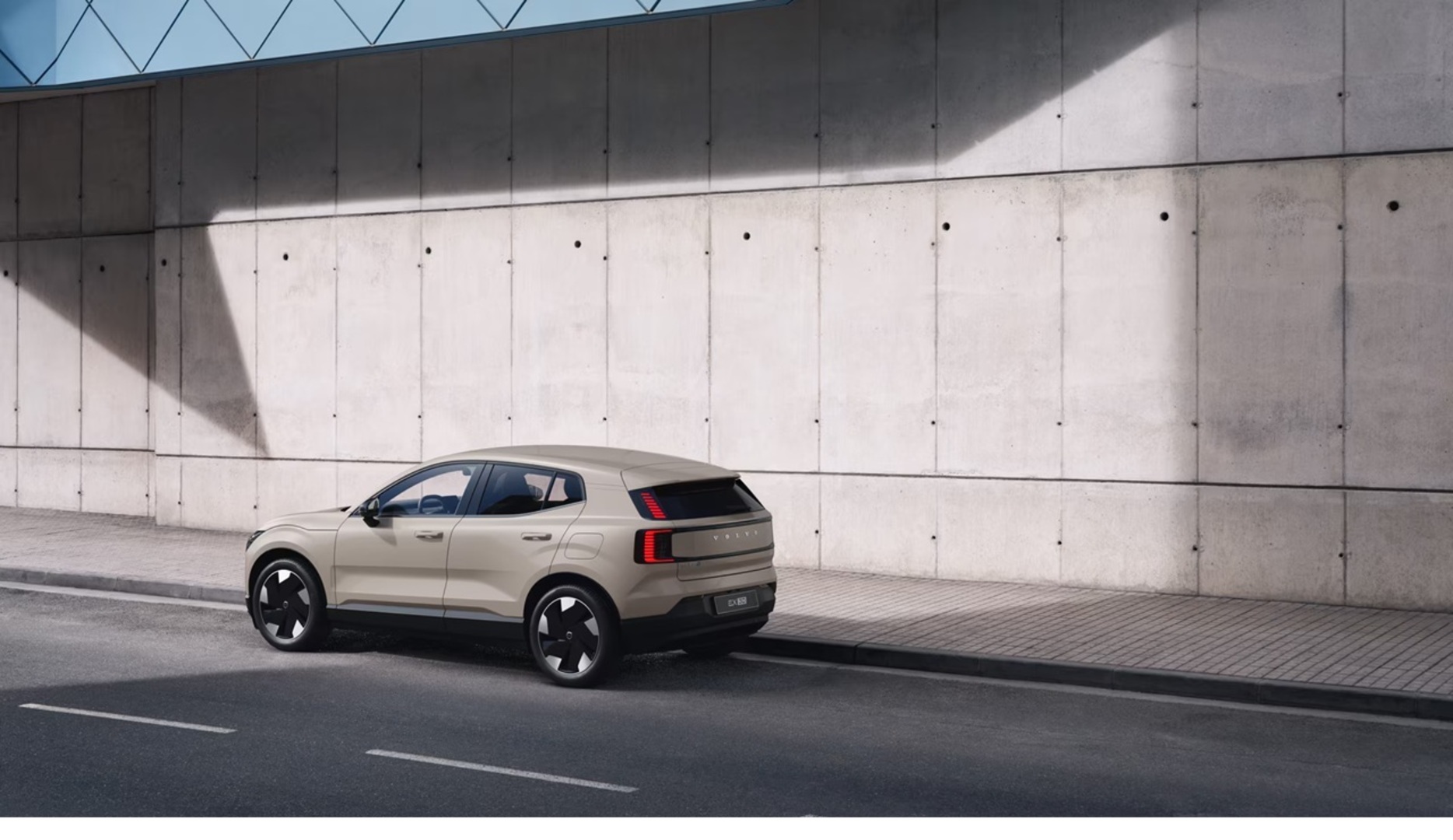 VOLVO EX30 2026