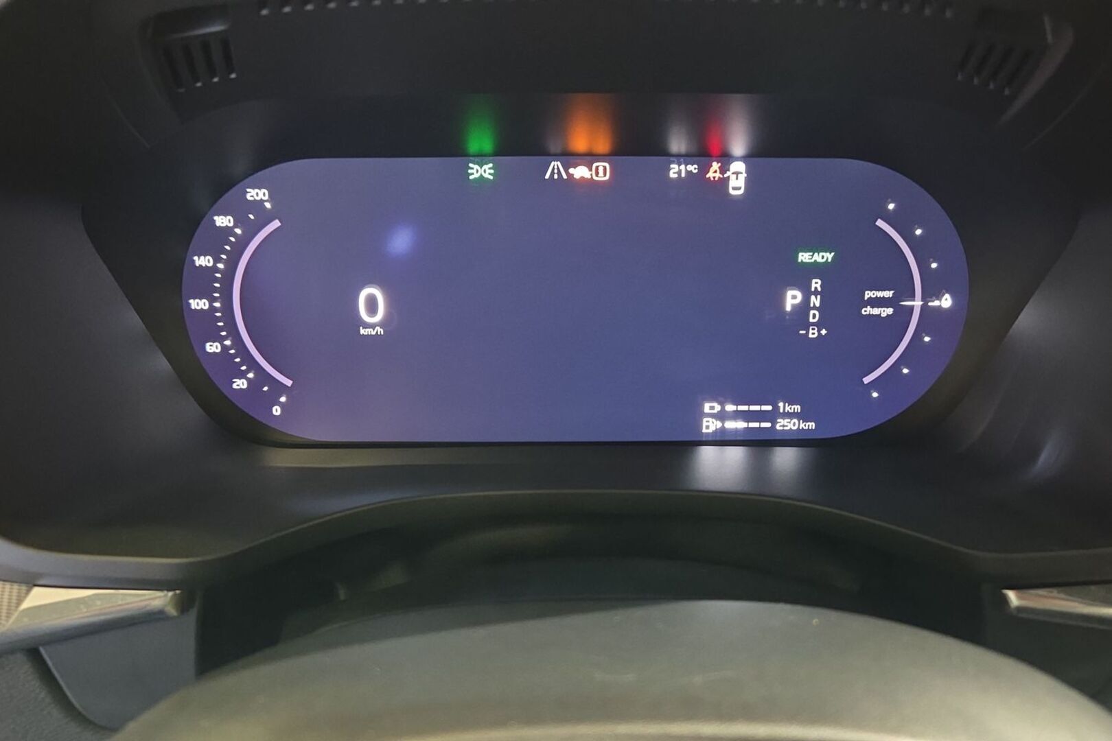 VOLVO XC60 2022