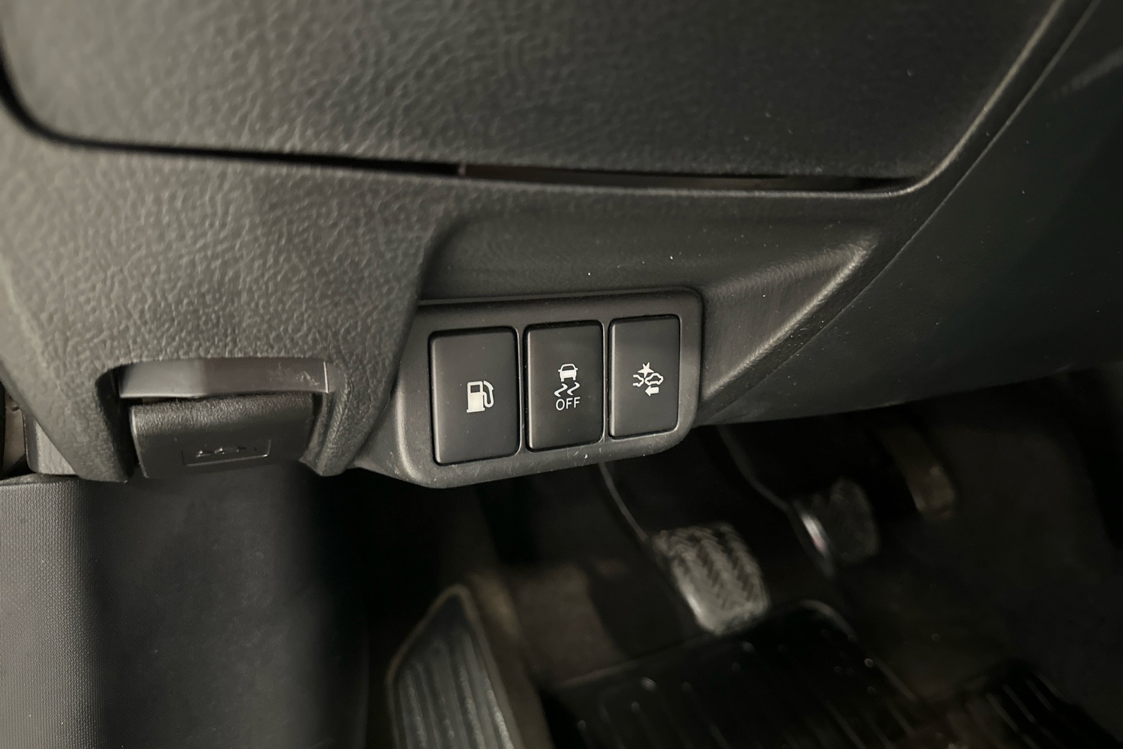 TOYOTA Avensis 2017