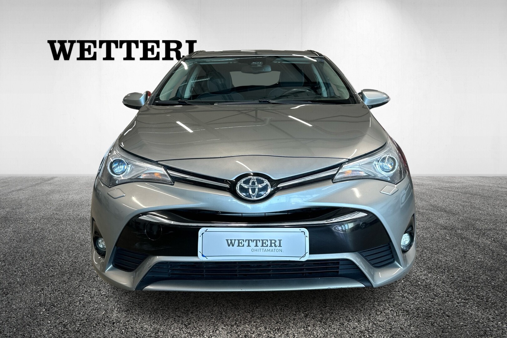 TOYOTA Avensis 2017