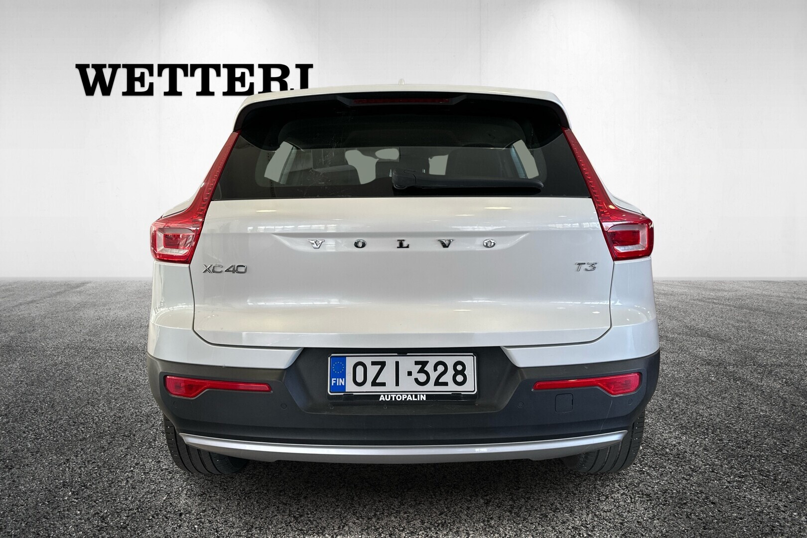 VOLVO XC40 2022