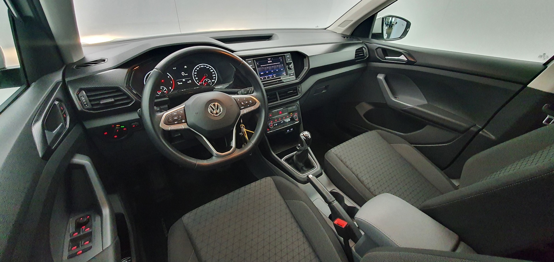 VOLKSWAGEN T-Cross 2020