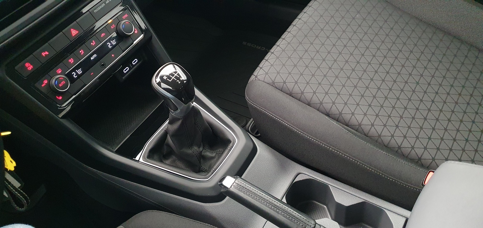 VOLKSWAGEN T-Cross 2020
