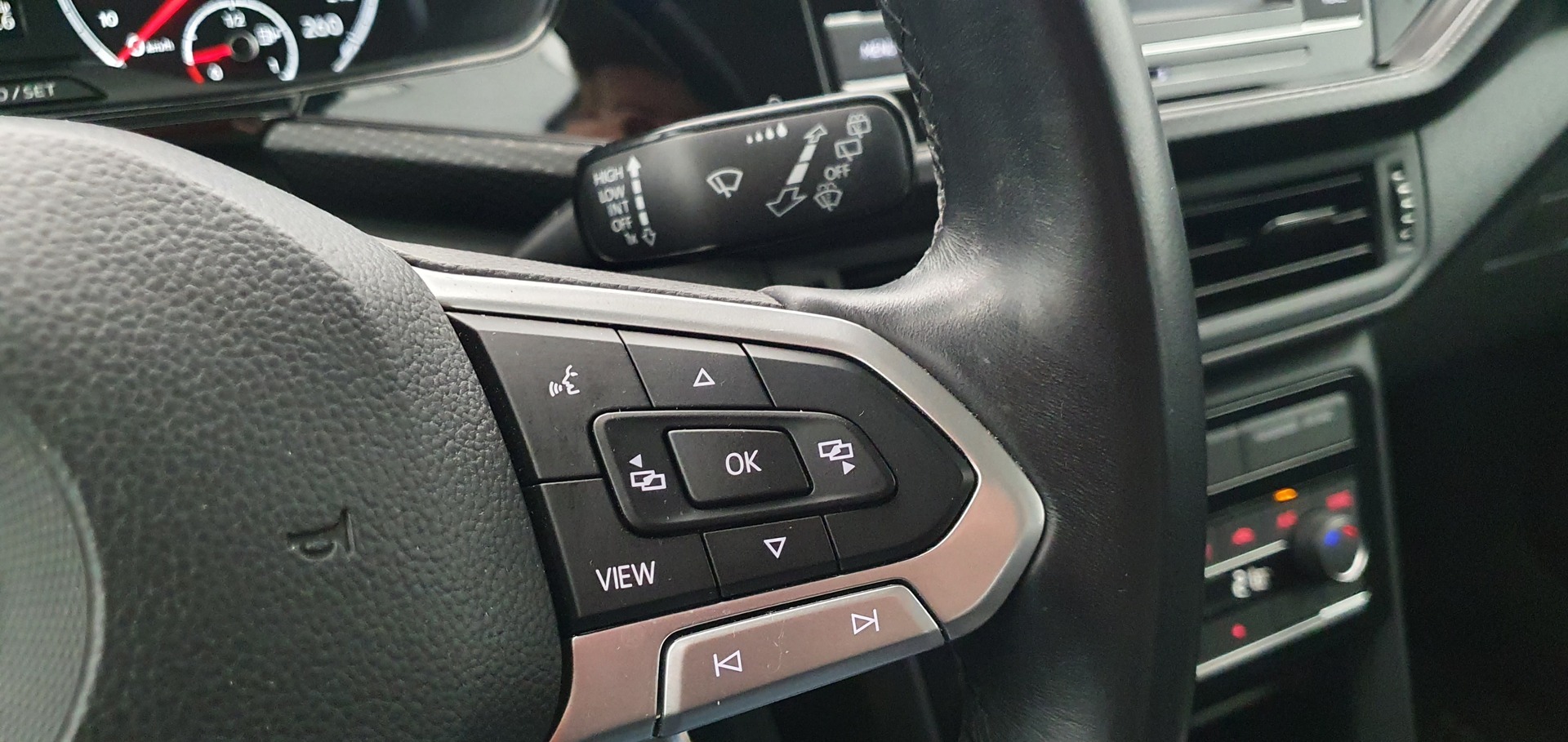 VOLKSWAGEN T-Cross 2020