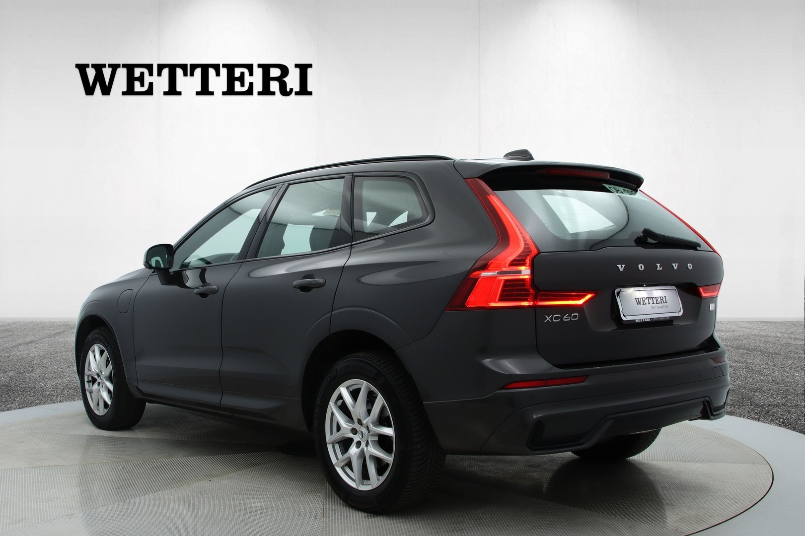 VOLVO XC60 2022