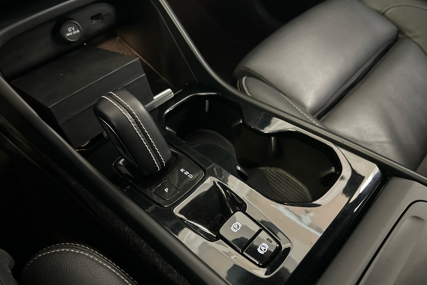 VOLVO XC40 2018