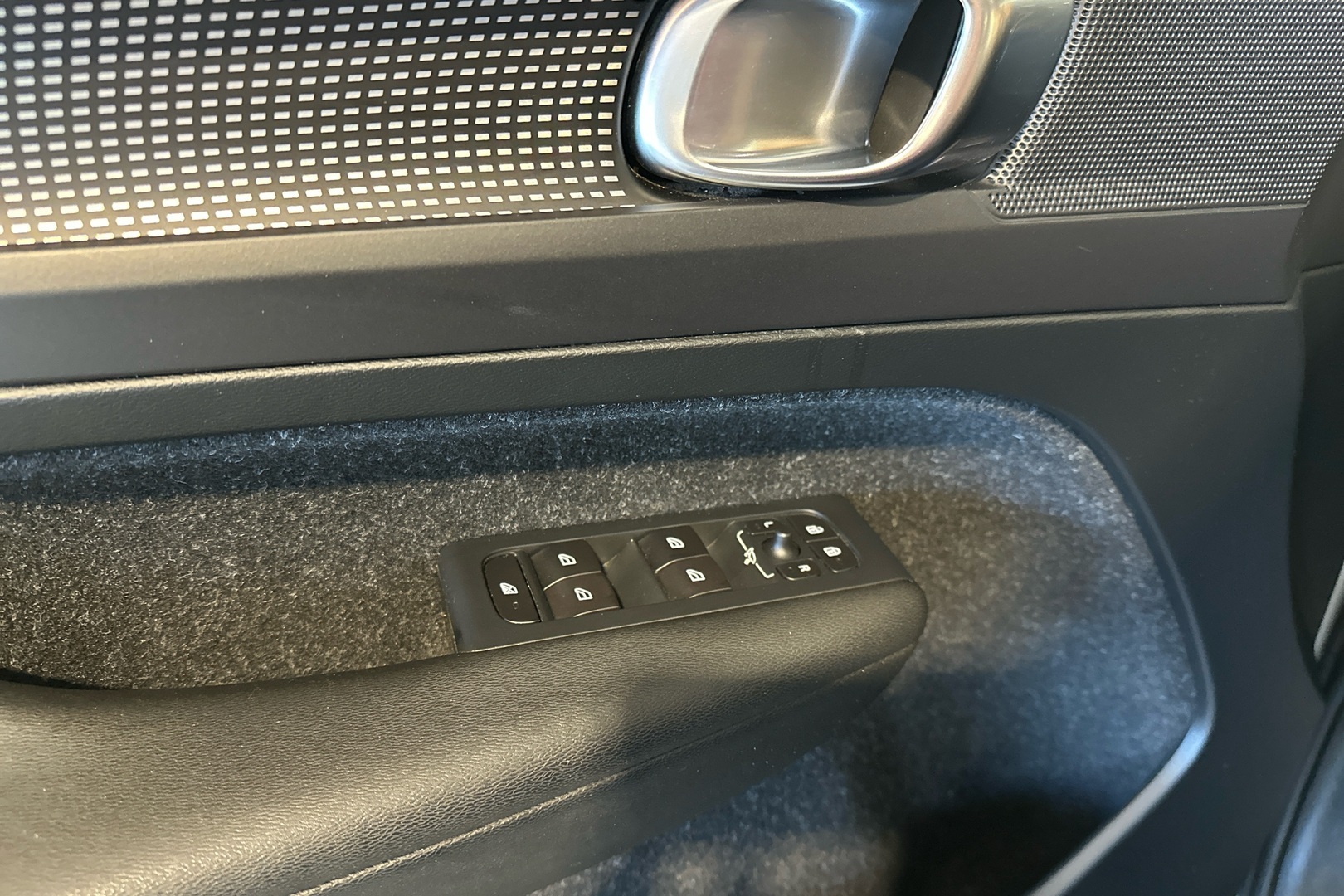 VOLVO XC40 2018