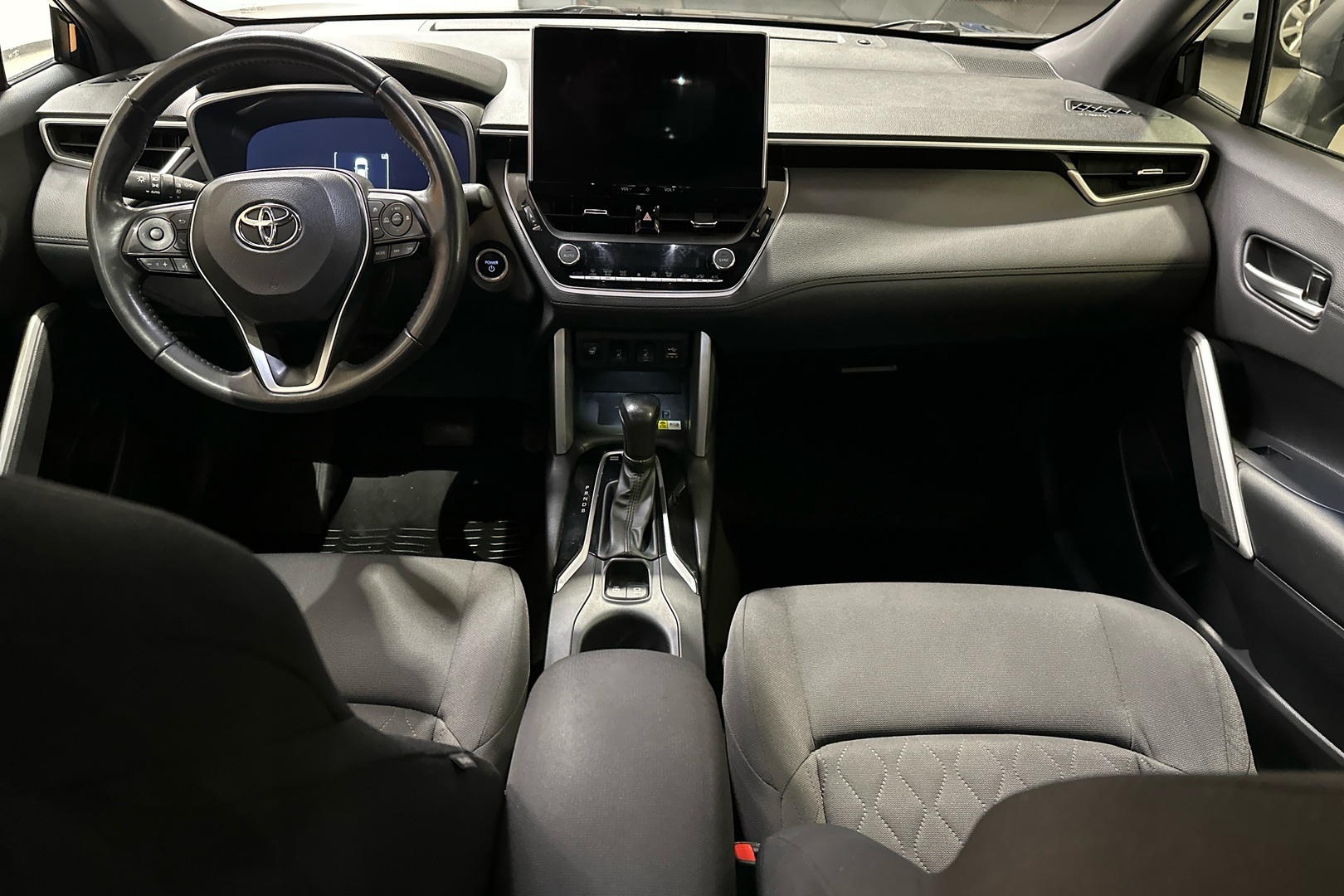 TOYOTA Corolla Cross 2023