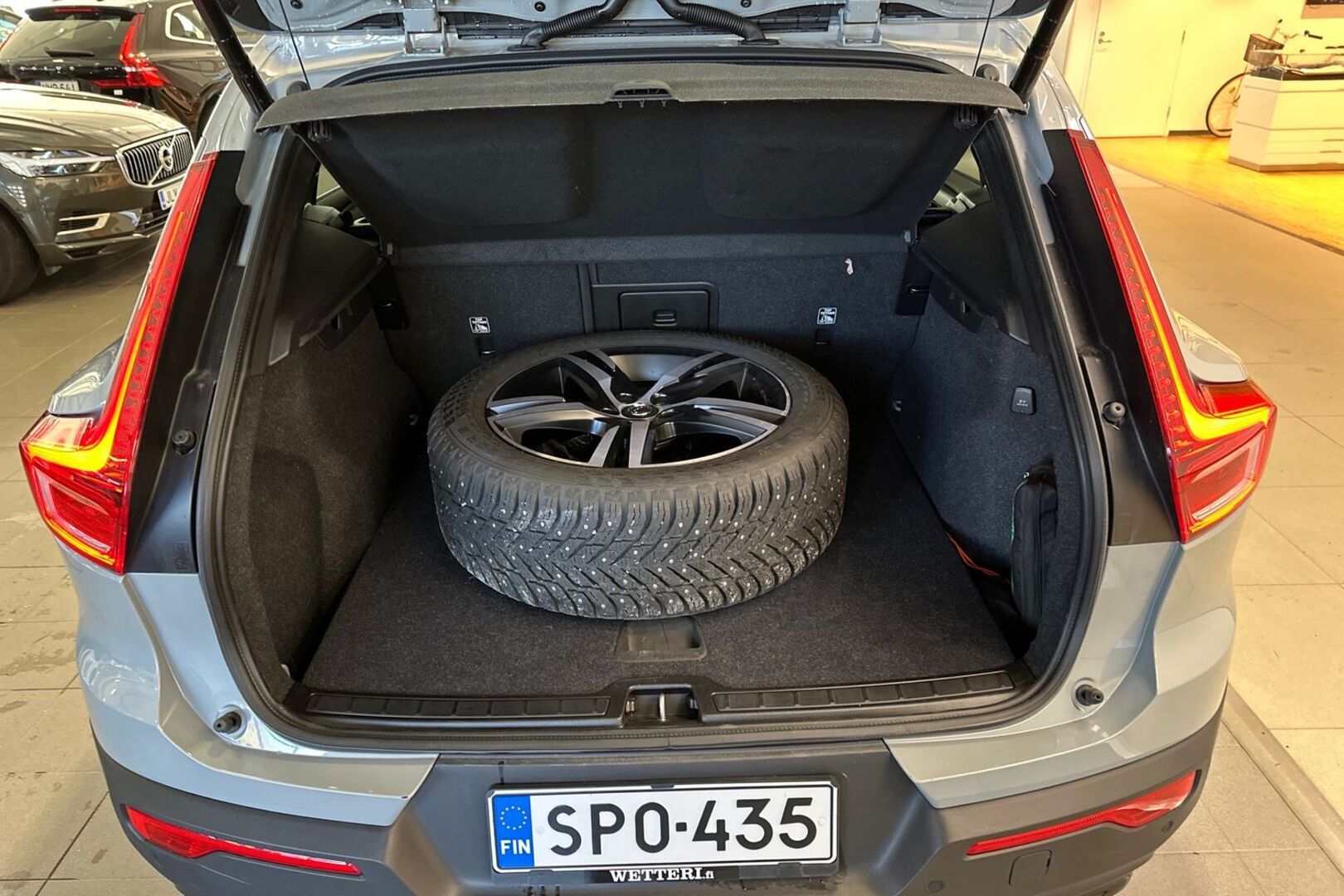 VOLVO XC40 2023