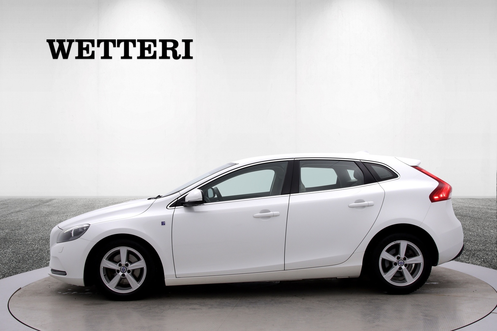 VOLVO V40 2014