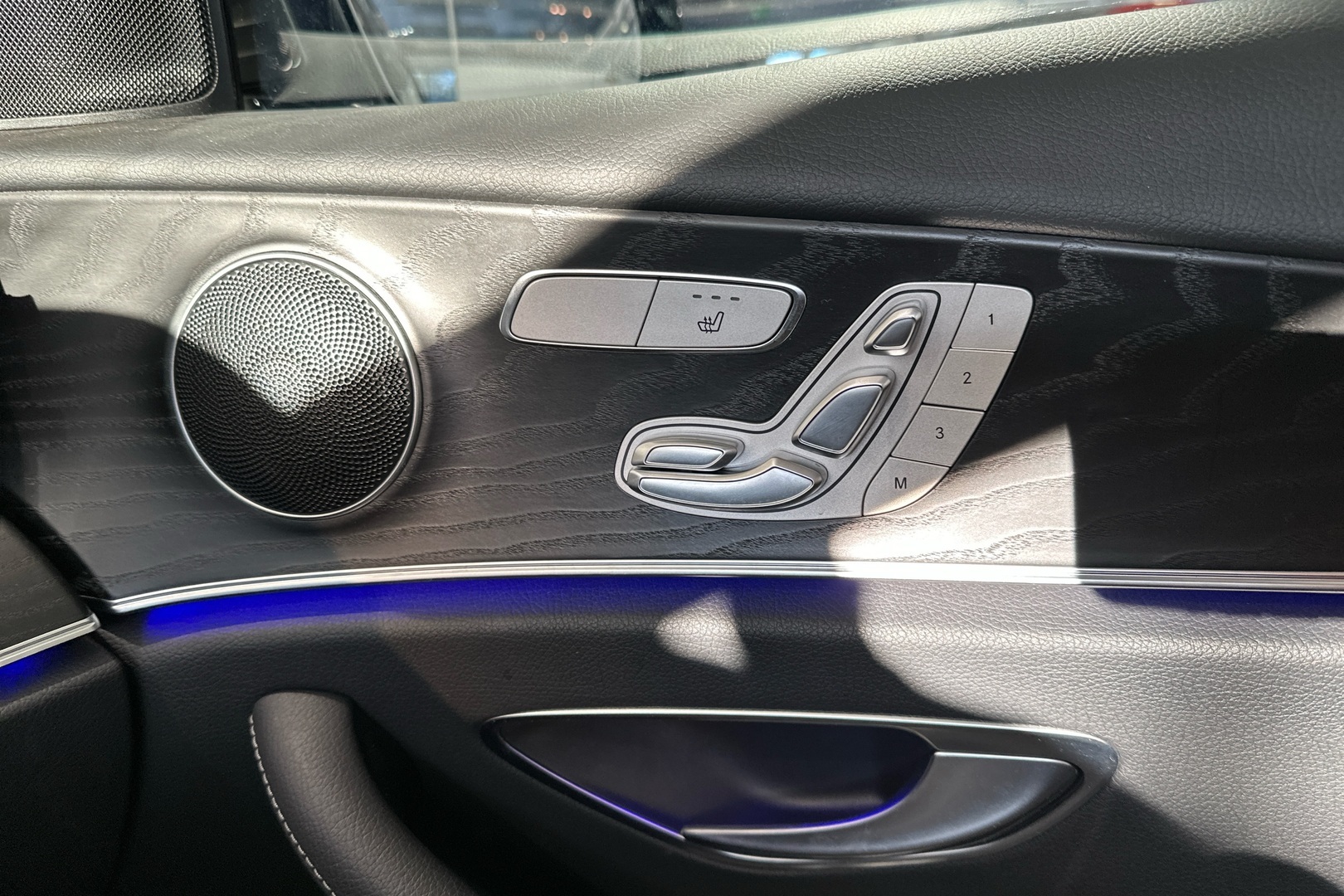 MERCEDES-BENZ E 2023