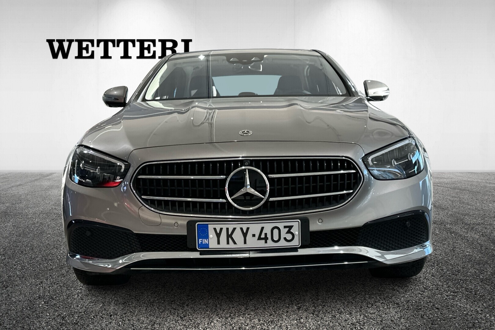 MERCEDES-BENZ E 2023