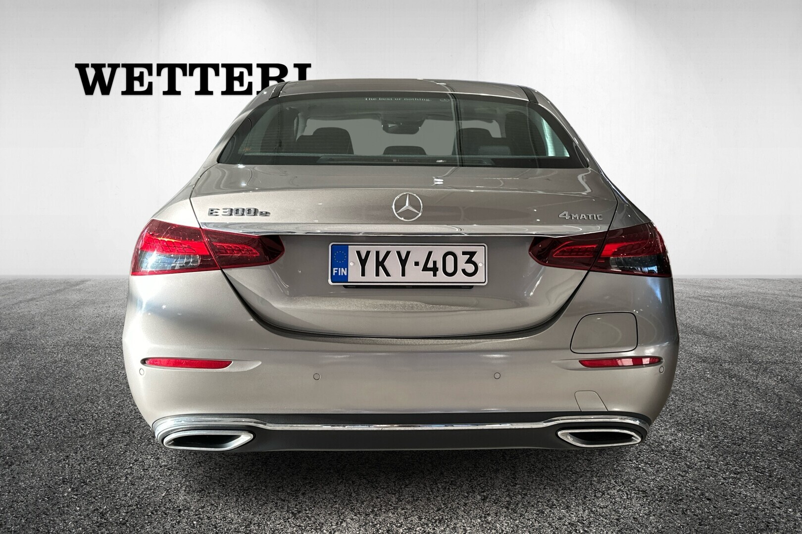 MERCEDES-BENZ E 2023