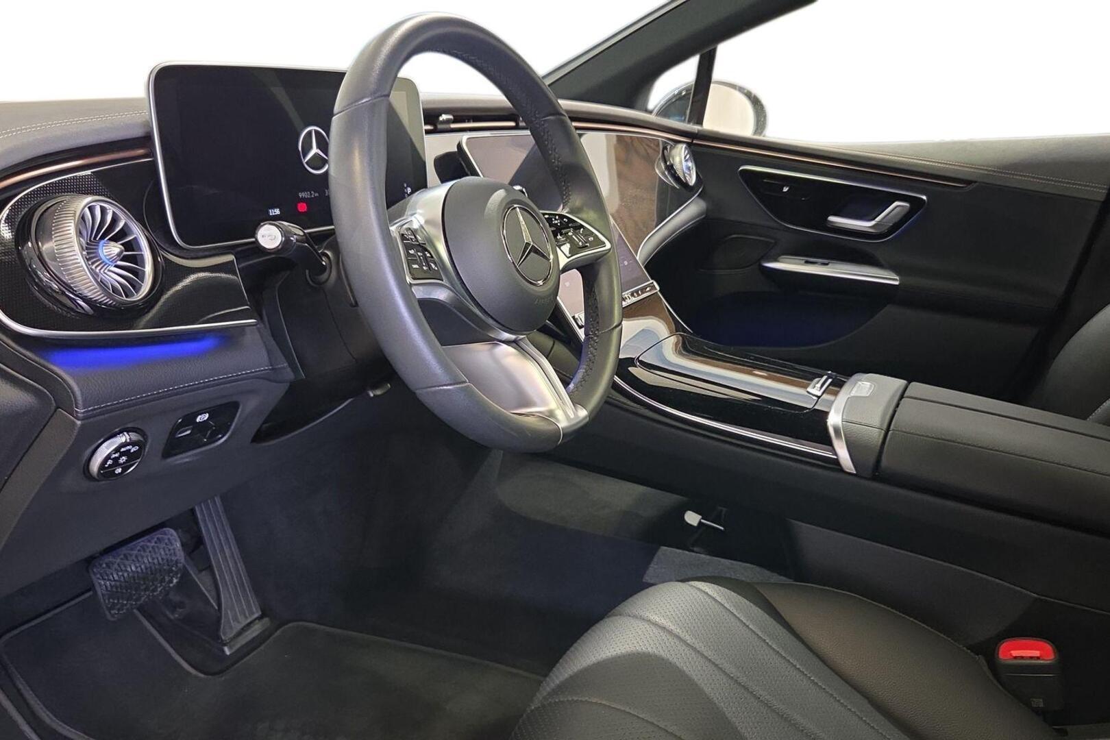 MERCEDES-BENZ EQE 2023