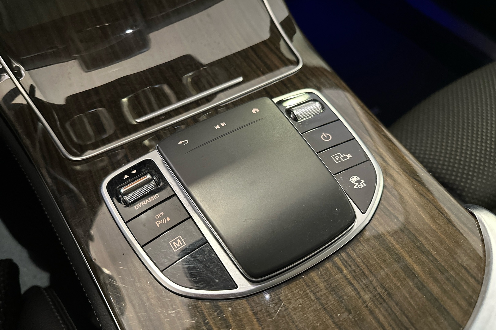 MERCEDES-BENZ GLC 2020