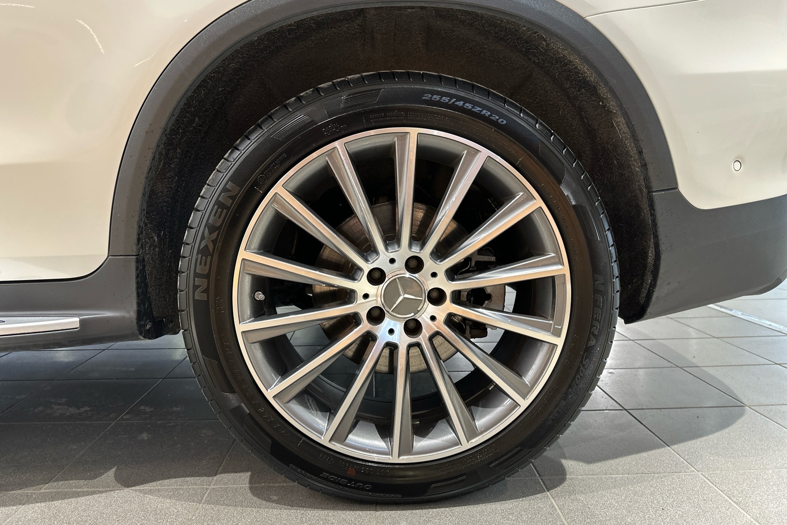 MERCEDES-BENZ GLC 2020