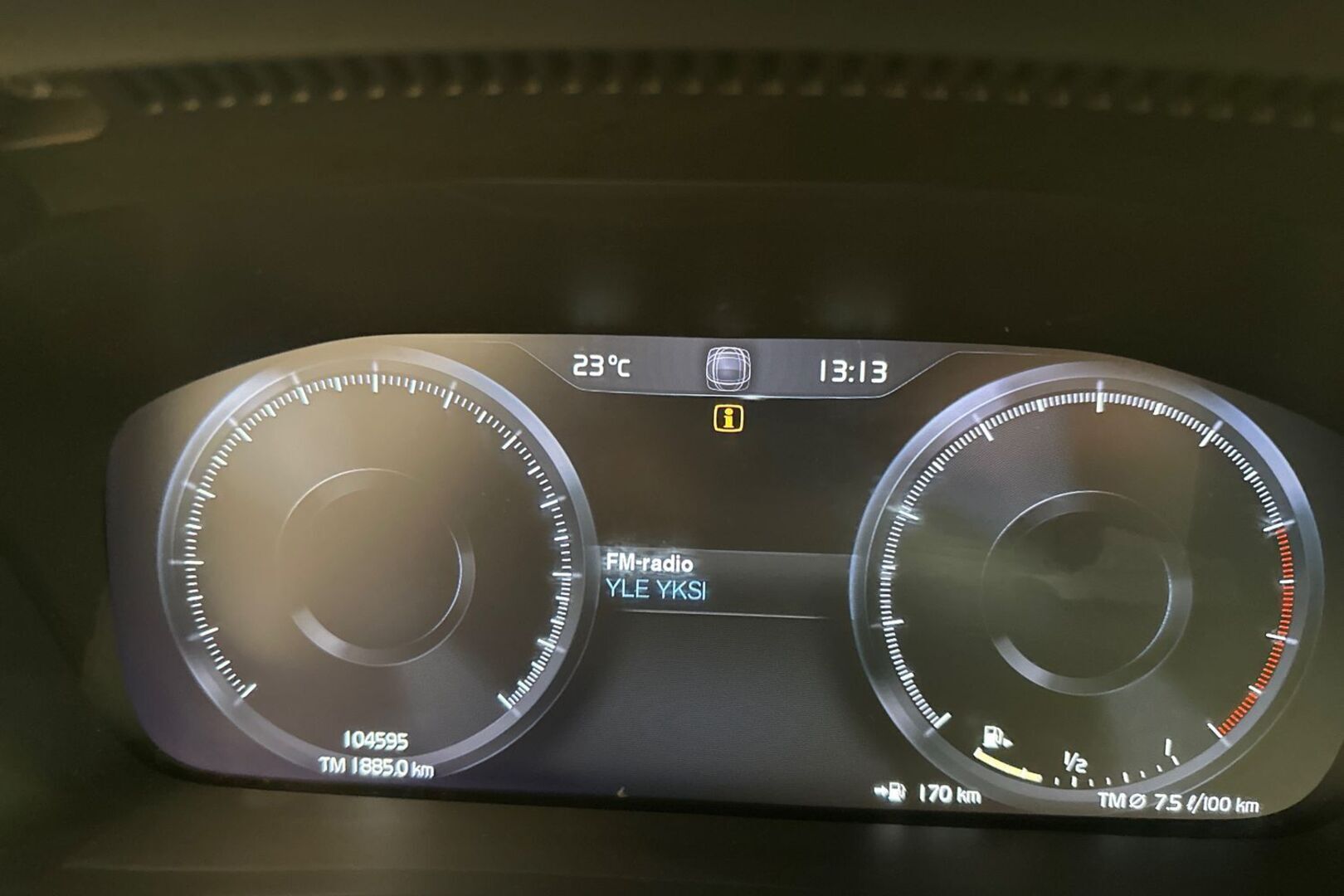 VOLVO XC40 2019
