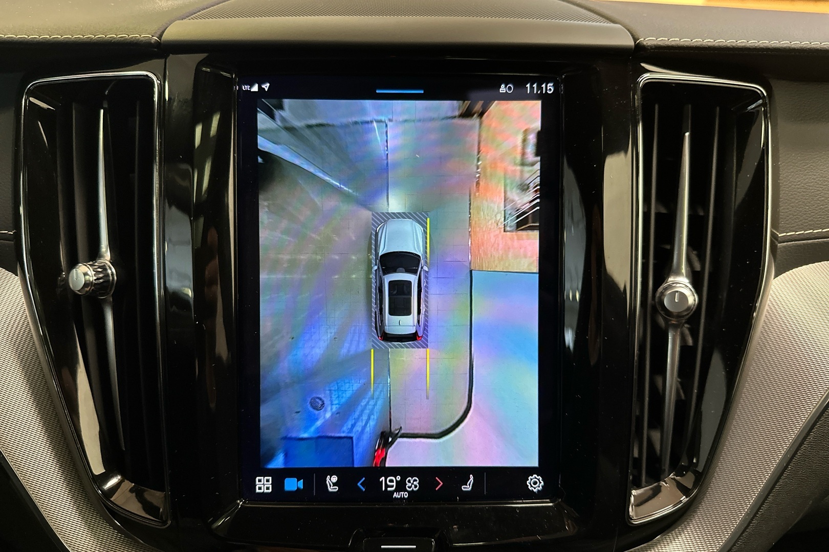 VOLVO XC60 2022