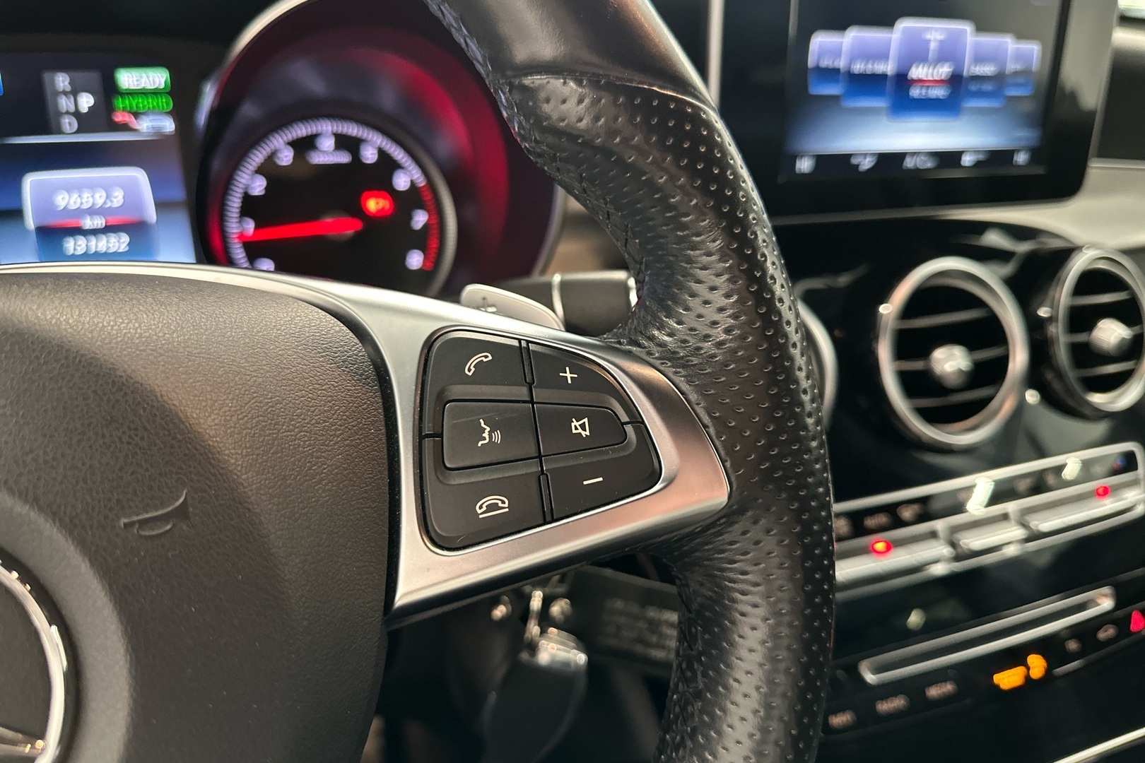 MERCEDES-BENZ GLC 2017