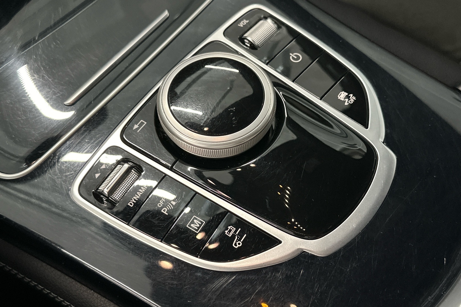 MERCEDES-BENZ GLC 2017