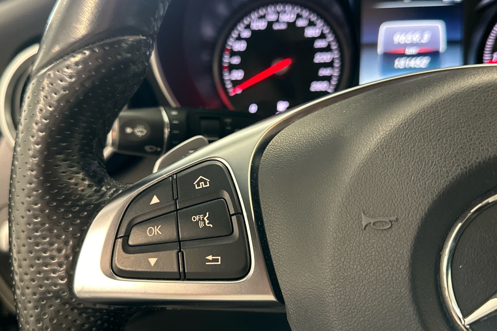 MERCEDES-BENZ GLC 2017