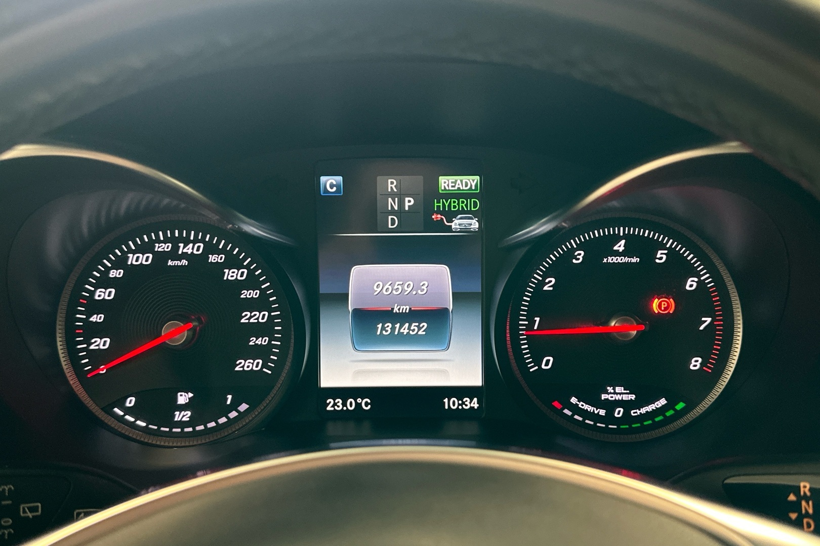 MERCEDES-BENZ GLC 2017