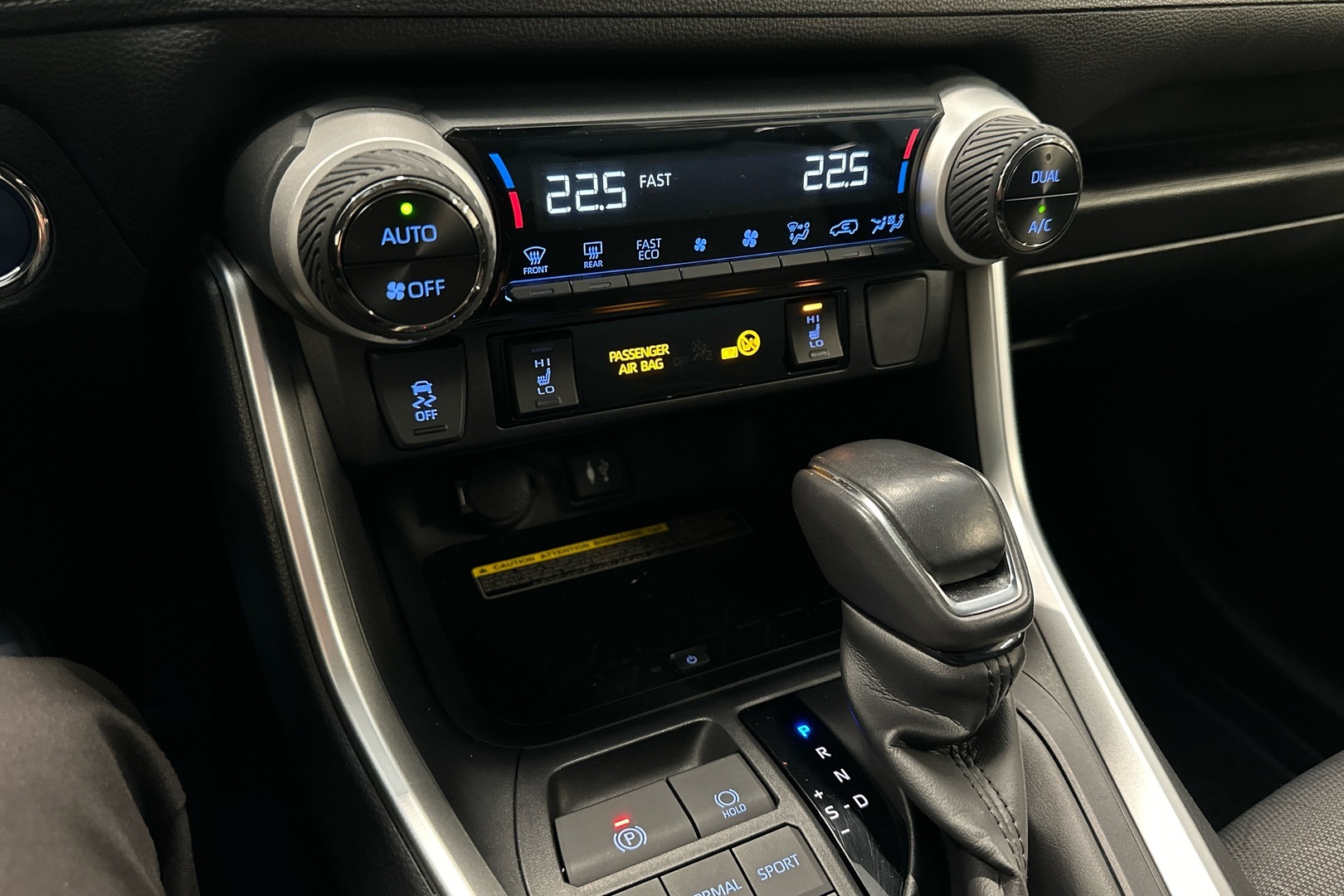 TOYOTA RAV4 2019