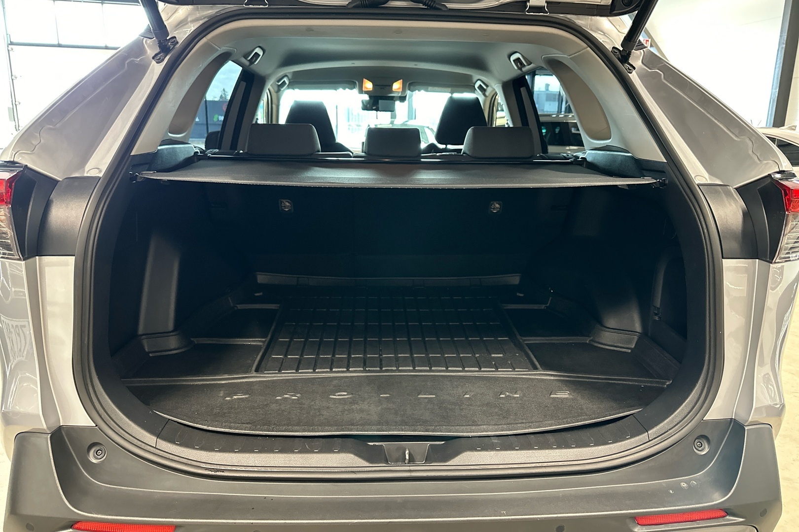 TOYOTA RAV4 2019