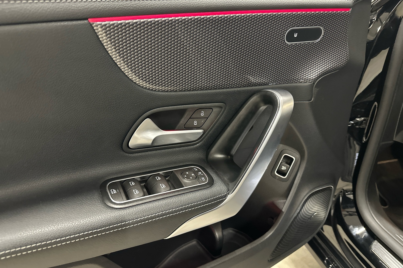 MERCEDES-BENZ CLA 2021