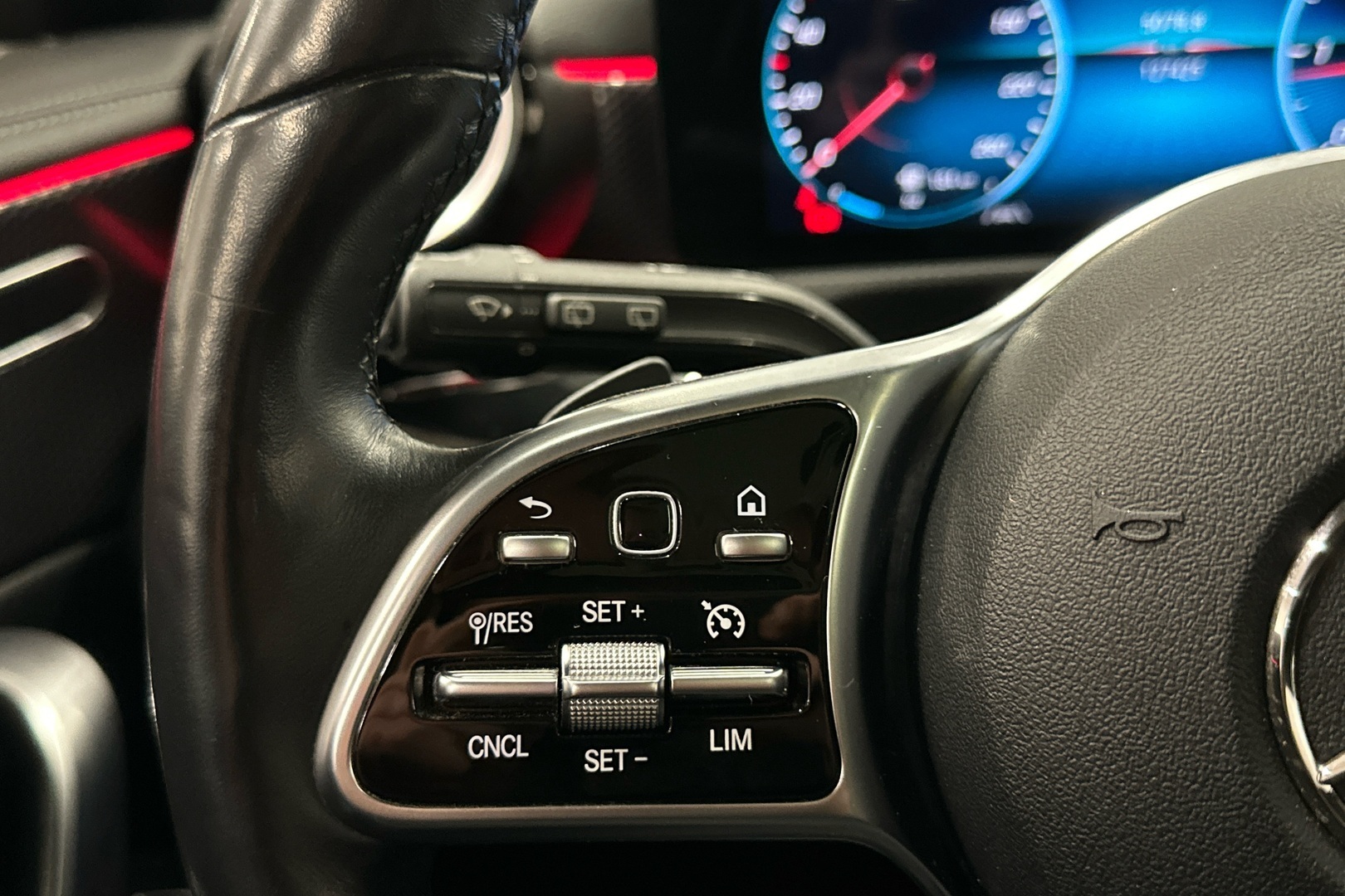 MERCEDES-BENZ CLA 2021