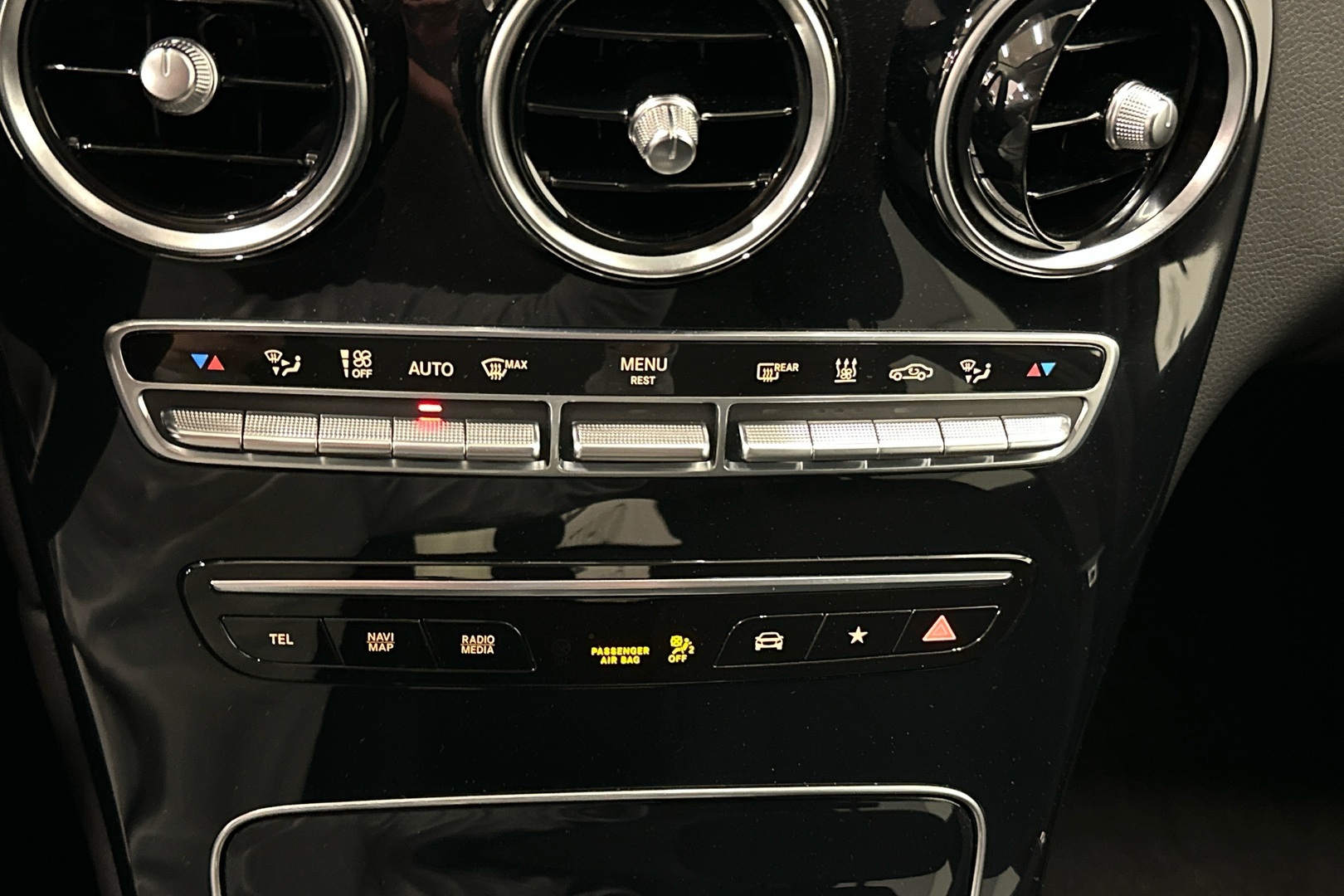 MERCEDES-BENZ GLC 2022