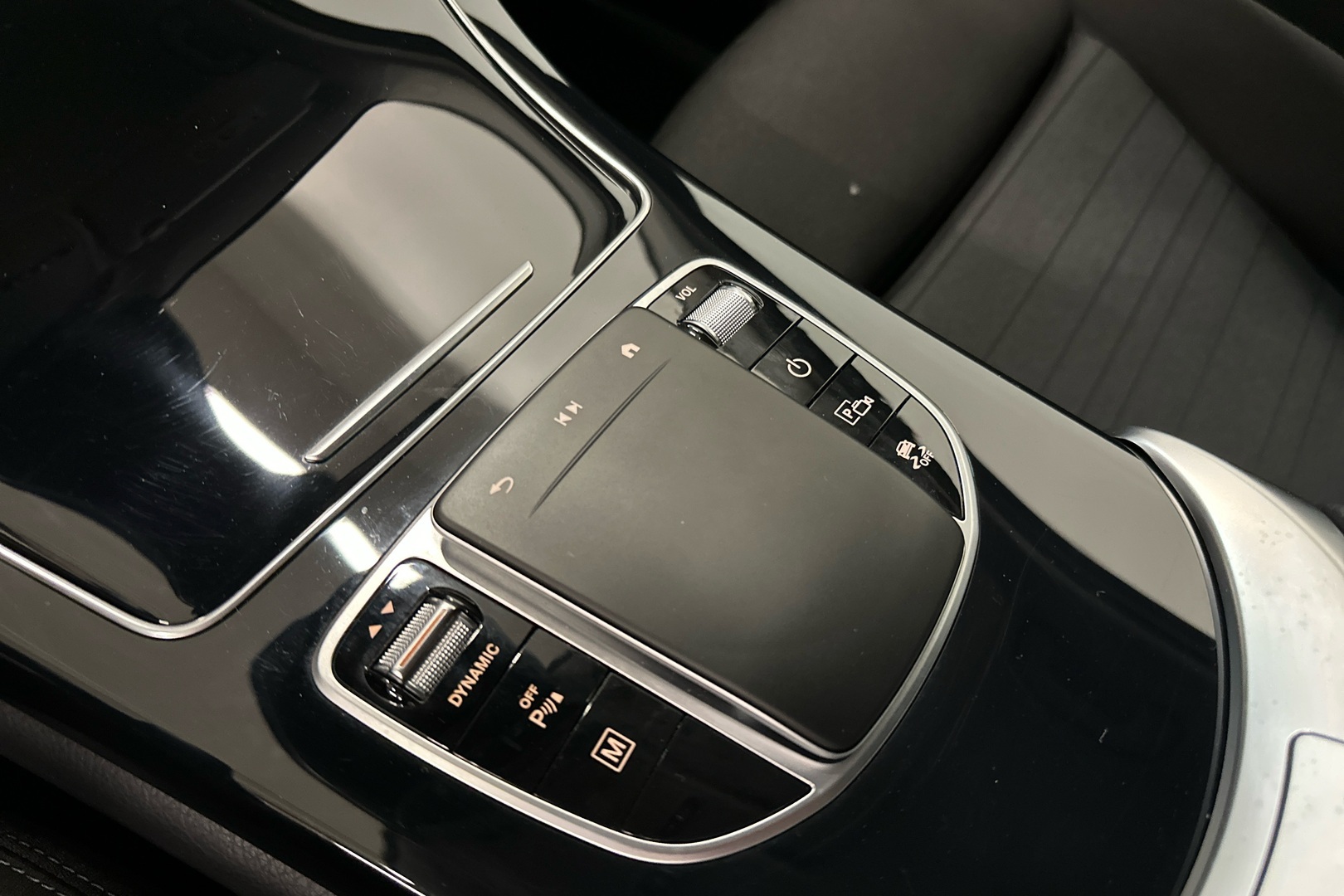 MERCEDES-BENZ GLC 2022