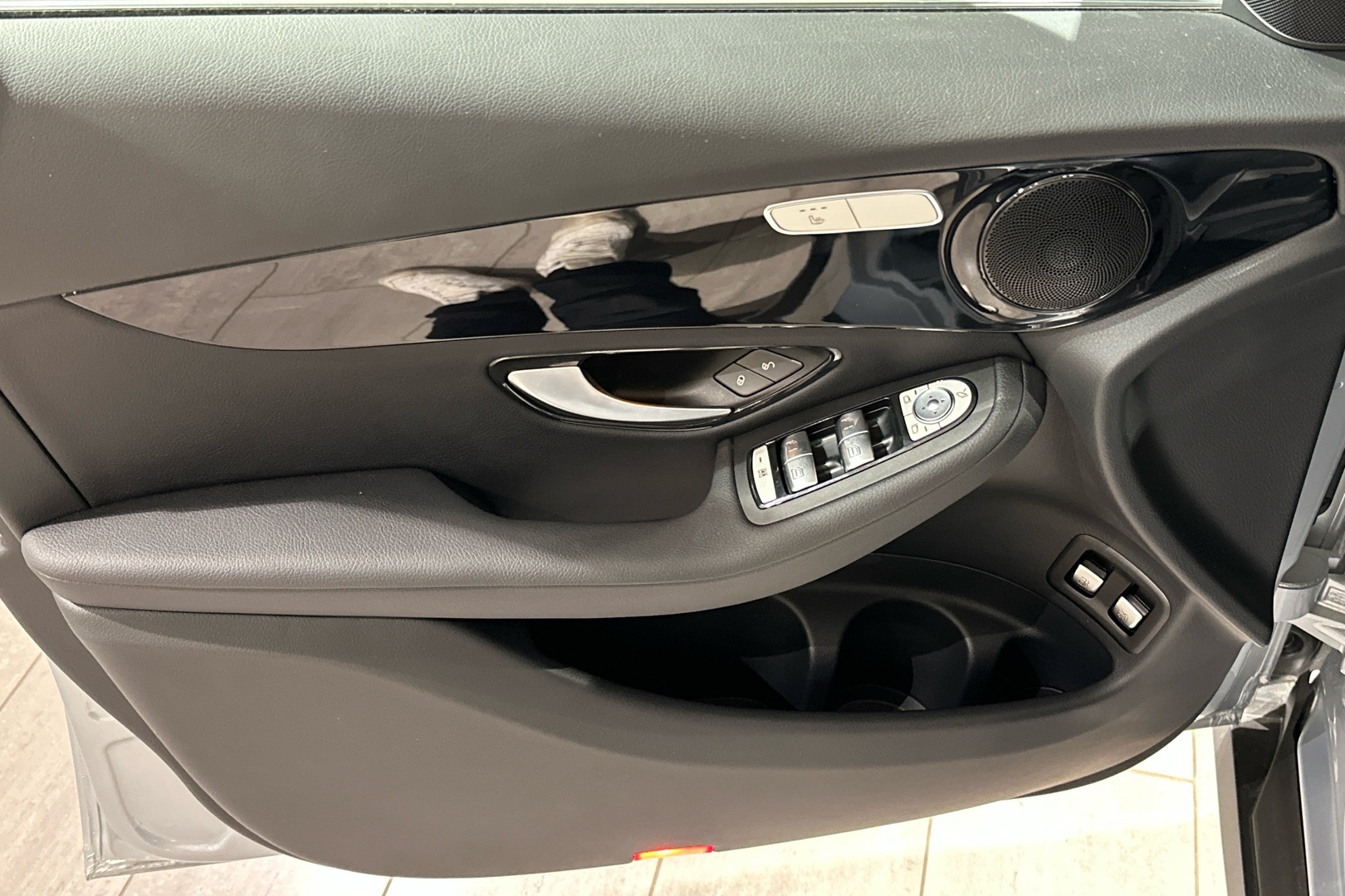 MERCEDES-BENZ GLC 2022