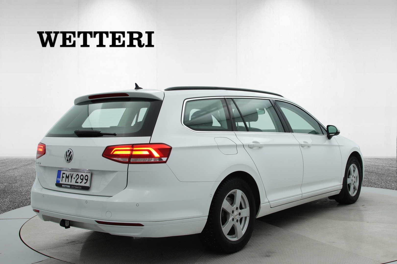 VOLKSWAGEN Passat 2018