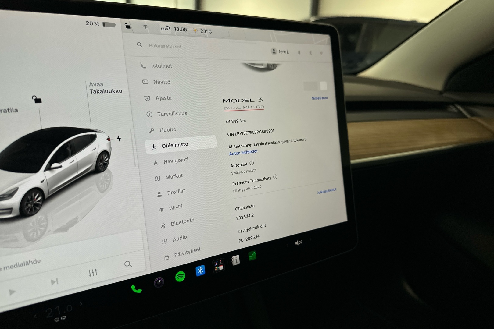 TESLA Model 3 2023