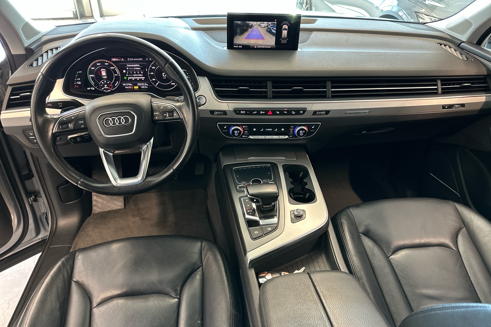 AUDI Q7 2016