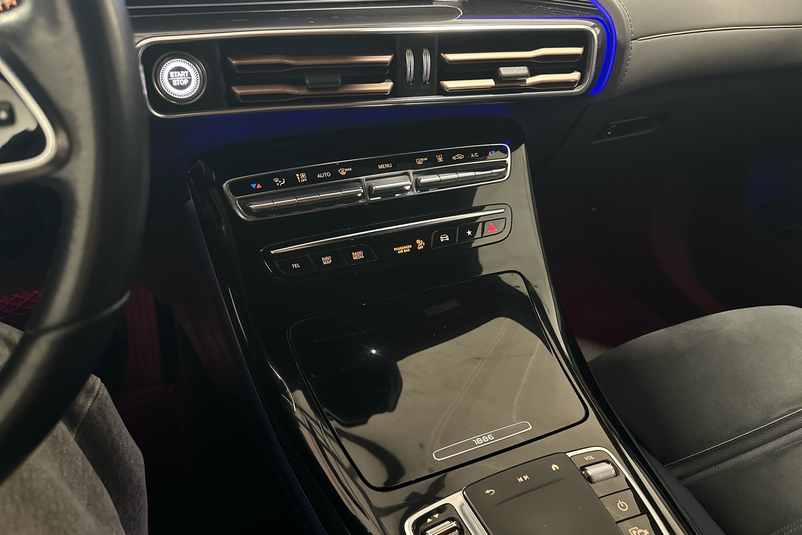MERCEDES-BENZ EQC 2019