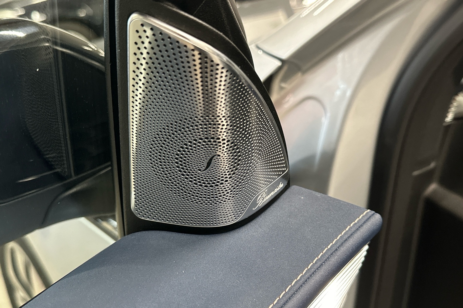 MERCEDES-BENZ EQC 2019