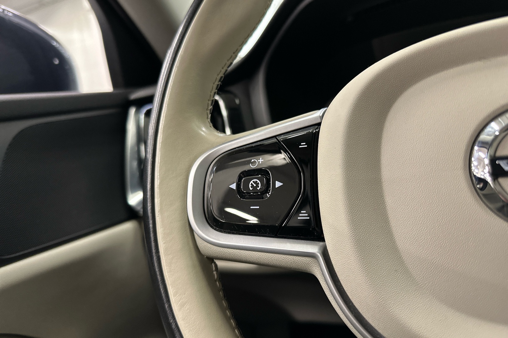 VOLVO V60 Cross Country 2021